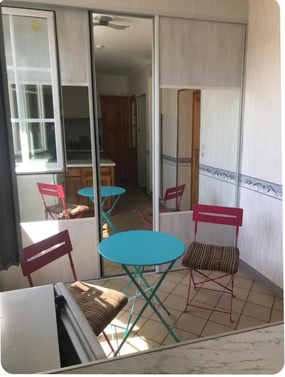 Chez Martine Alba *